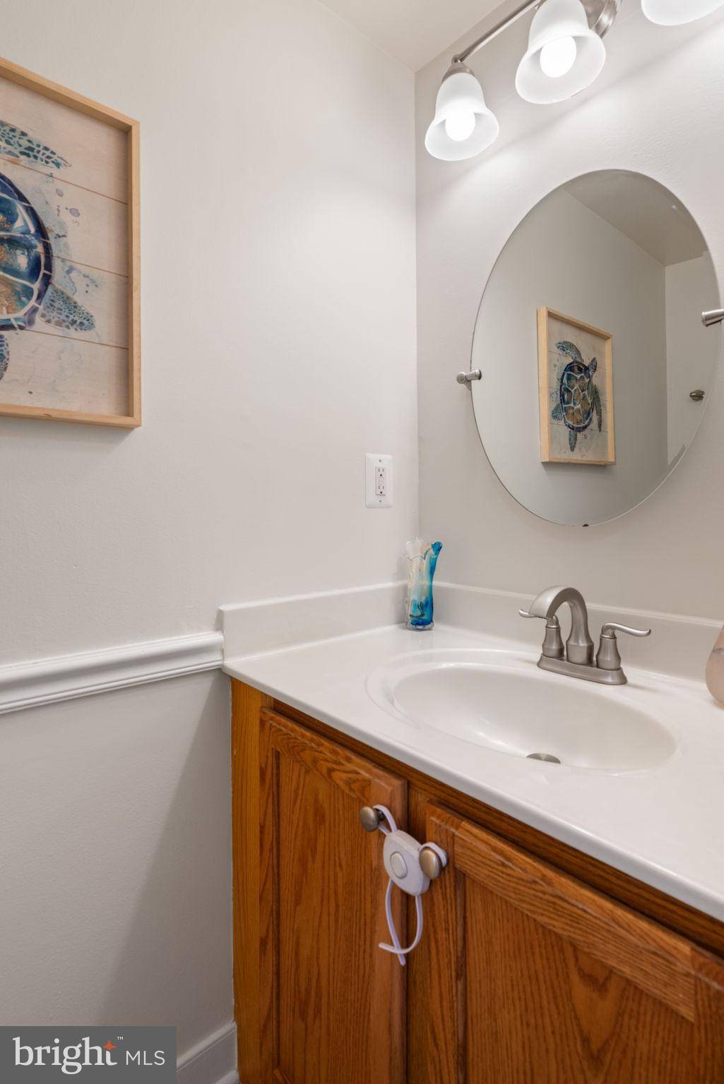 Herndon, VA 20170,12704 FANTASIA DR