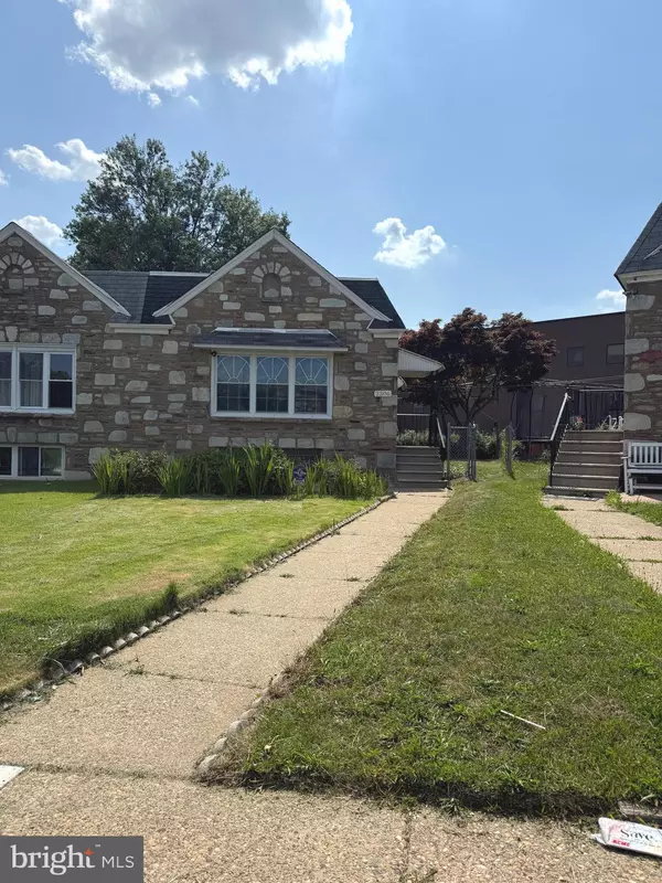 2306 GRIFFITH ST, Philadelphia, PA 19152