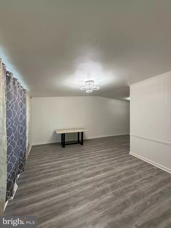 Philadelphia, PA 19152,2306 GRIFFITH ST