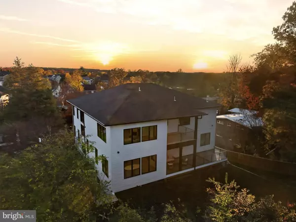 Mclean, VA 22101,6514 BYRNES DR