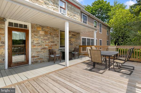 6403 PAHAGACO RD, Spring Grove, PA 17362