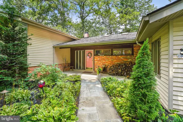 Derwood, MD 20855,18900 WOODWAY DR