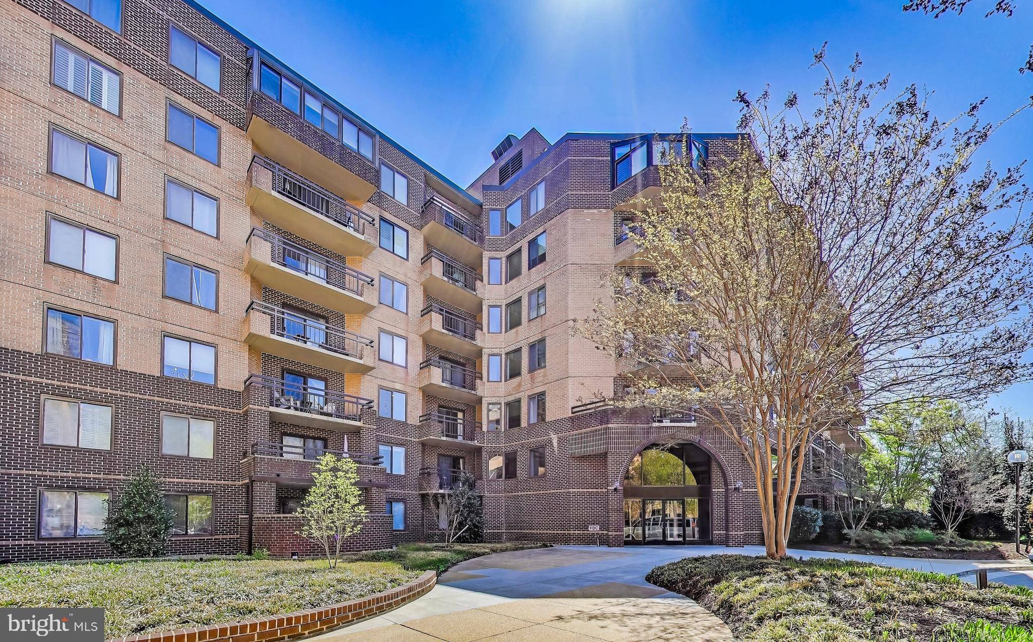 Washington, DC 20007,2111 WISCONSIN AVE NW #109