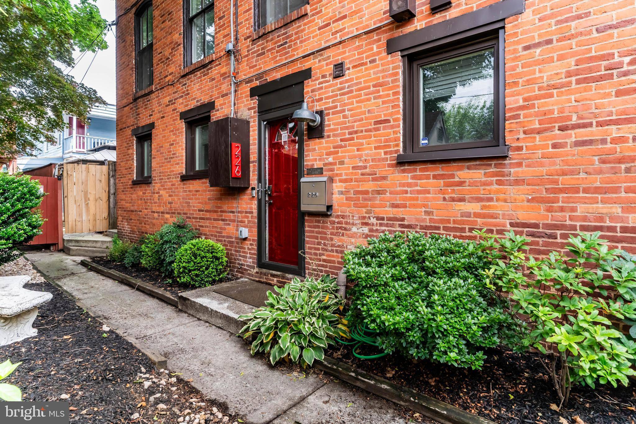 226 CHARLES ST, Harrisburg, PA 17102