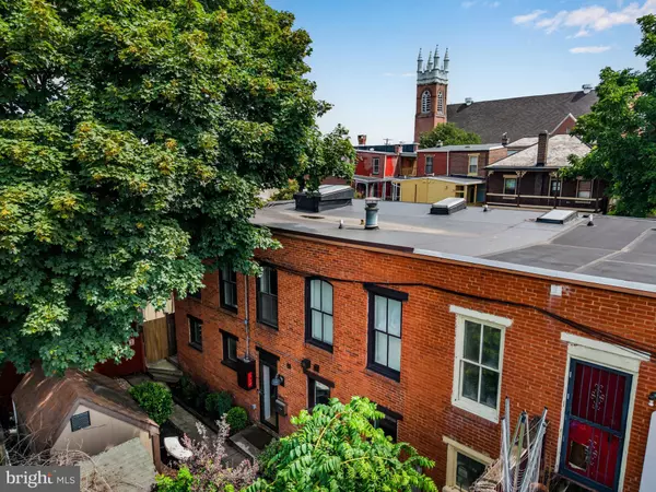Harrisburg, PA 17102,226 CHARLES ST