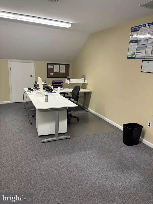 Willow Grove, PA 19090,1000 N YORK RD