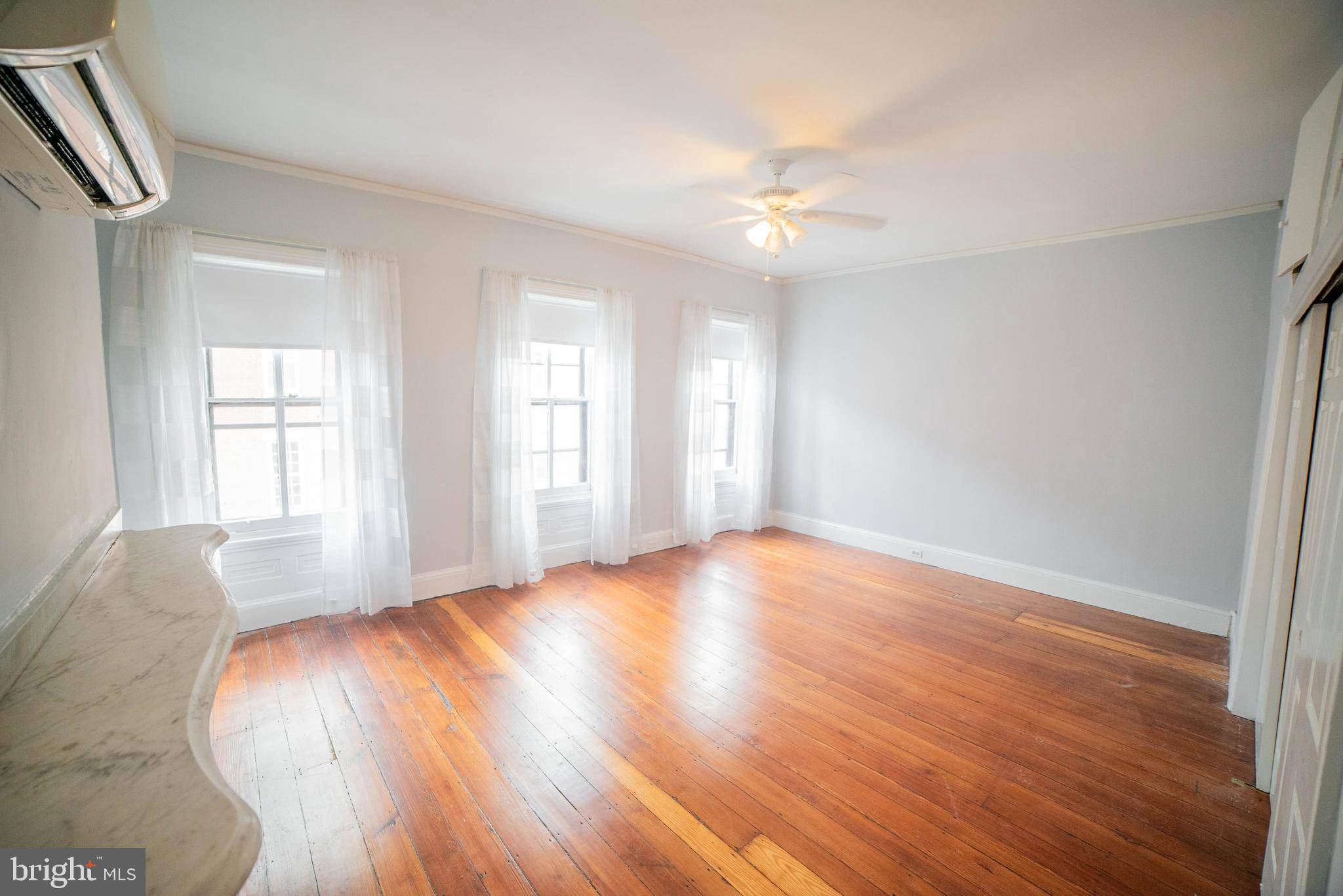 Philadelphia, PA 19103,1928 SPRUCE ST #3F