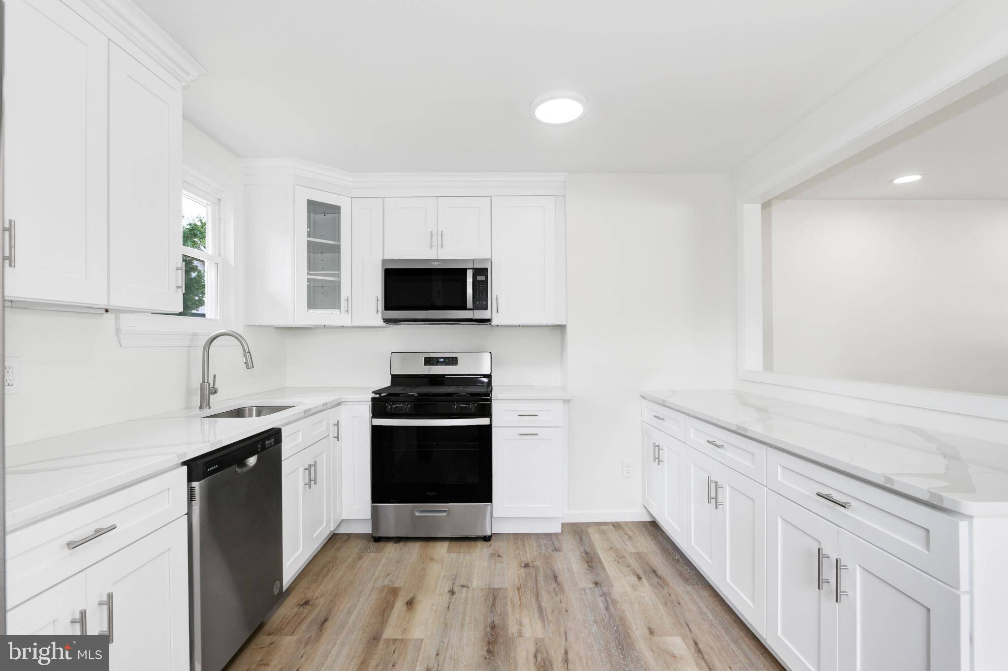 Pleasantville, NJ 08232,707 NEW MAPLE RD