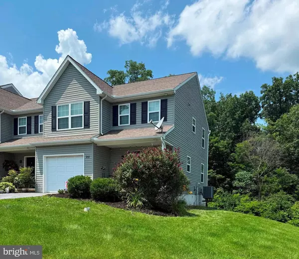 261 WILDFLOWER DR,  East Earl,  PA 17519