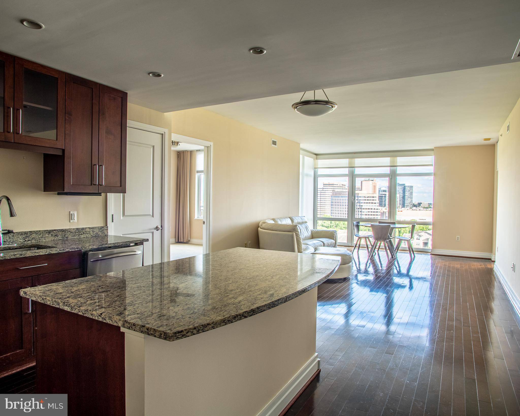 Mclean, VA 22102,8220 CRESTWOOD HEIGHTS DR #1608