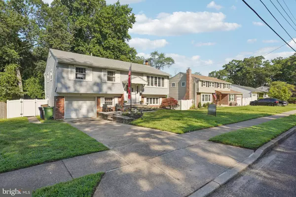 Turnersville, NJ 08012,14 BELLS LAKE DR
