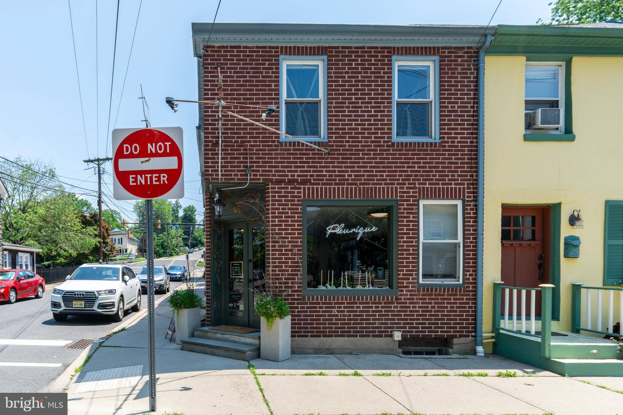 Lambertville, NJ 08530,46 S MAIN ST
