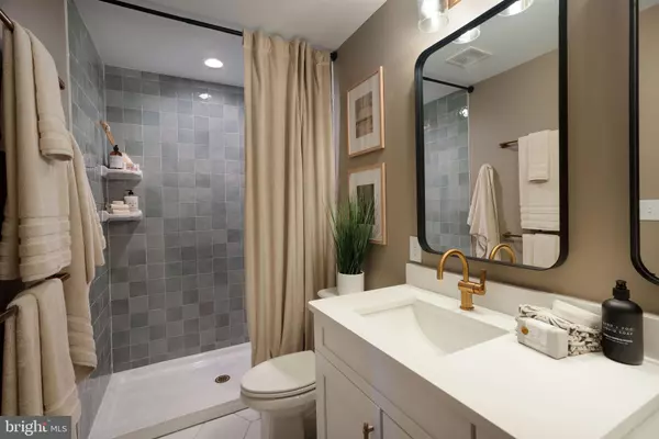 Lancaster, PA 17601,2234 COACH LIGHT LN