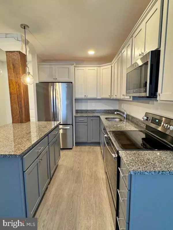 York, PA 17401,50 N DUKE ST #405