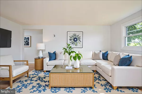 Colonial Beach, VA 22443,310 FRANKLIN ST