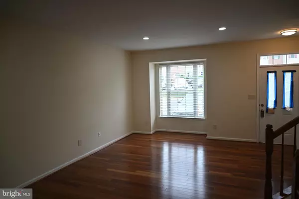 Manassas Park, VA 20111,242 KIRBY ST