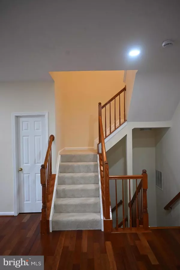 Manassas Park, VA 20111,242 KIRBY ST