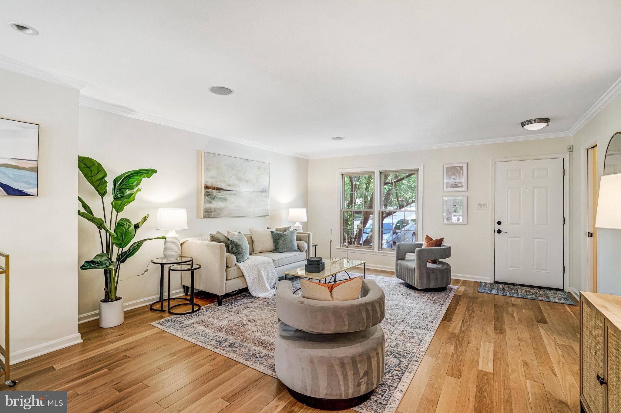 Alexandria, VA 22314,212 ELLSWORTH ST