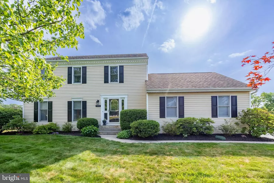 909 HICKORY GROVE DR, Royersford, PA 19468