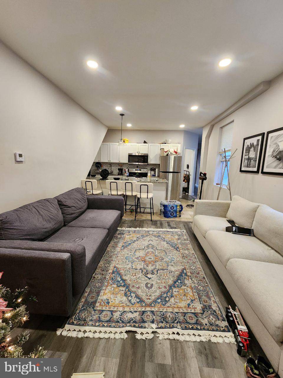 Philadelphia, PA 19126,7034 N BROAD ST