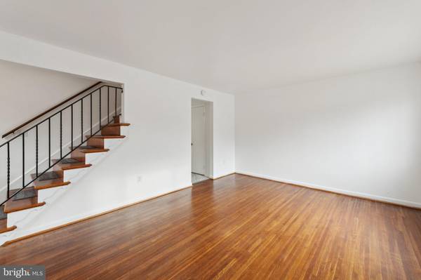 Washington, DC 20020,1432 41ST ST SE