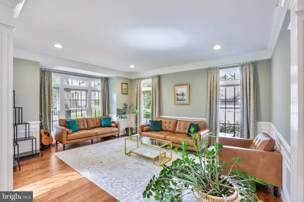 Leesburg, VA 20176,18301 MID OCEAN PL