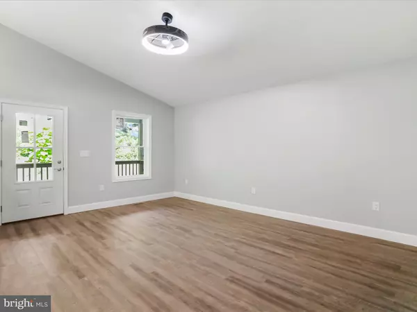 Chester Gap, VA 22623,130 HIGHLAND WAY