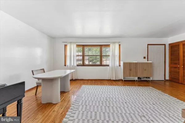 Cherry Hill, NJ 08002,103 LINCOLN AVE S