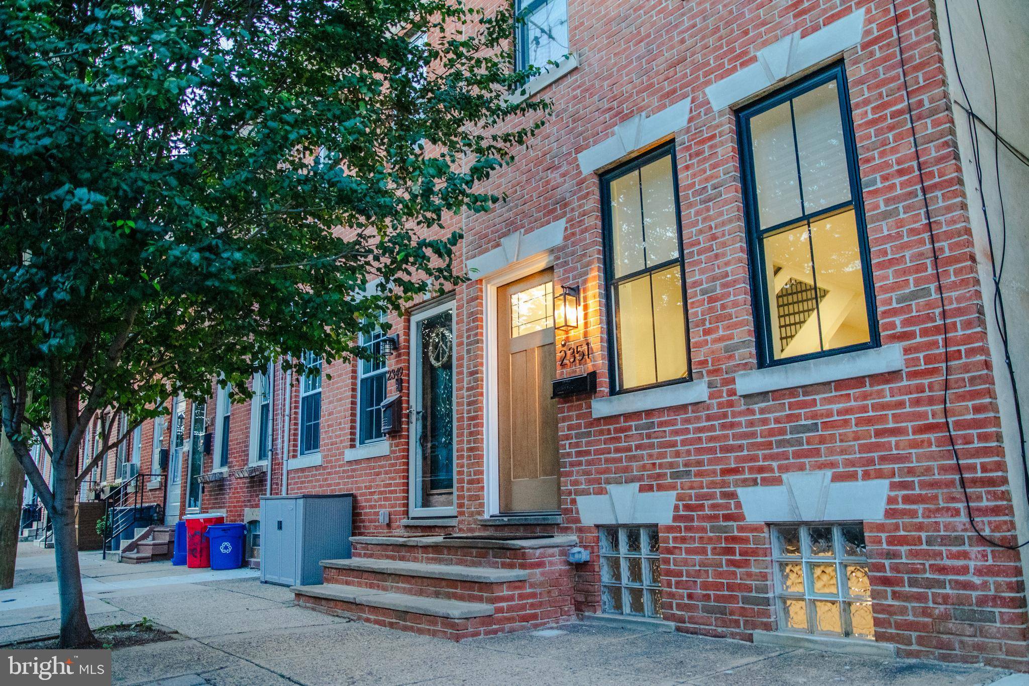 2351 E HAGERT ST, Philadelphia, PA 19125