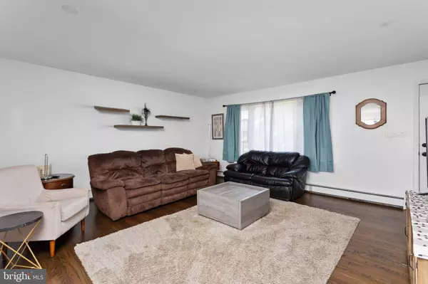 Hamilton, NJ 08610,49 GOLDEY AVE