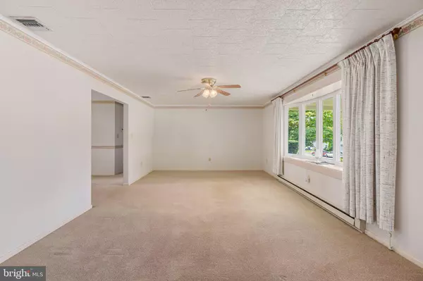 Easton, PA 18045,2704 PLYMOUTH DR