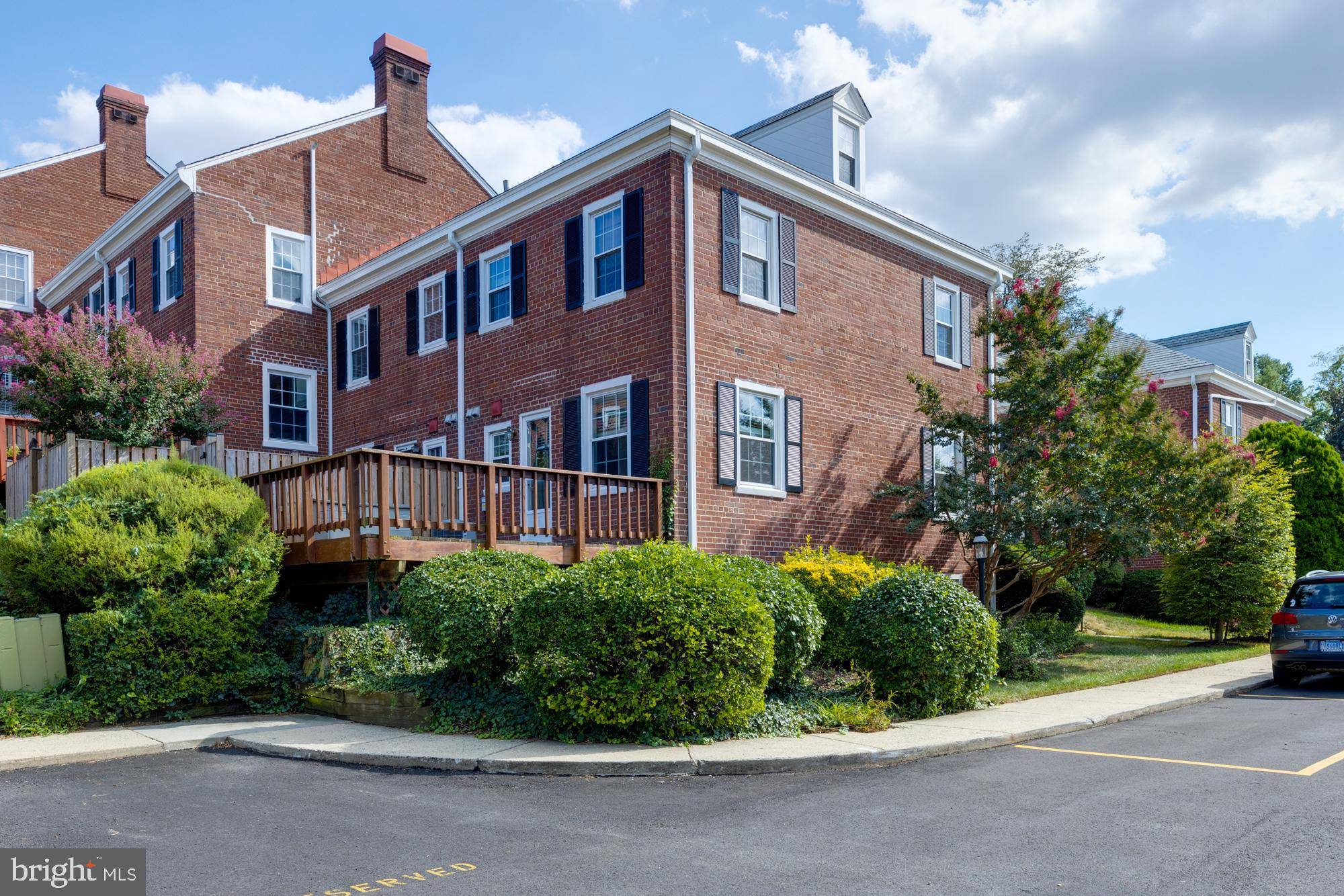 Arlington, VA 22206,3234 S STAFFORD ST