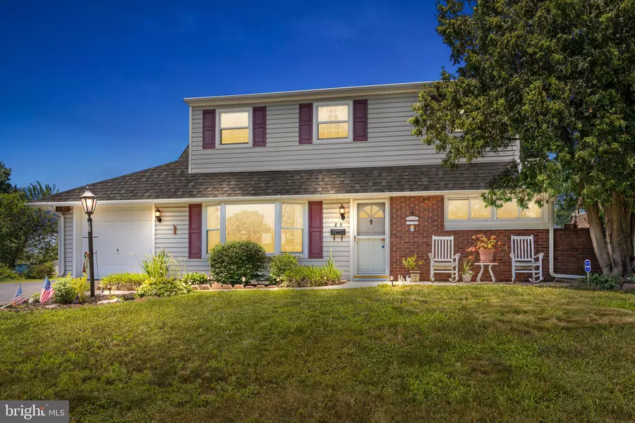 85 COBALT CROSS RD, Levittown, PA 19057