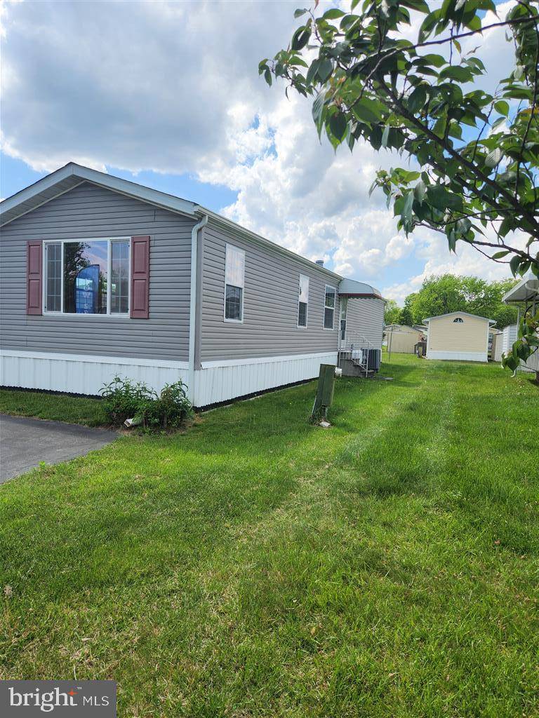 110 ROUNDUP RD, Middle River, MD 21220