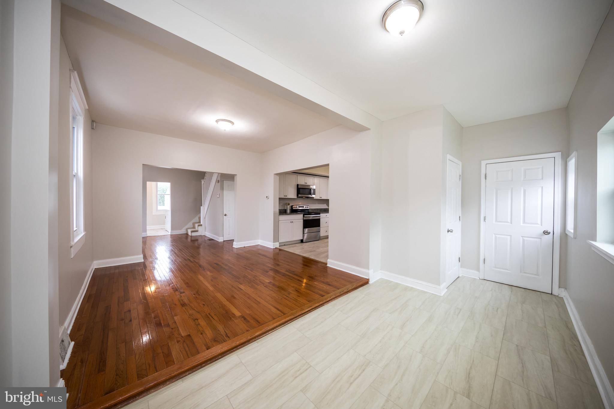 Dundalk, MD 21222,7226 HOLABIRD AVENUE