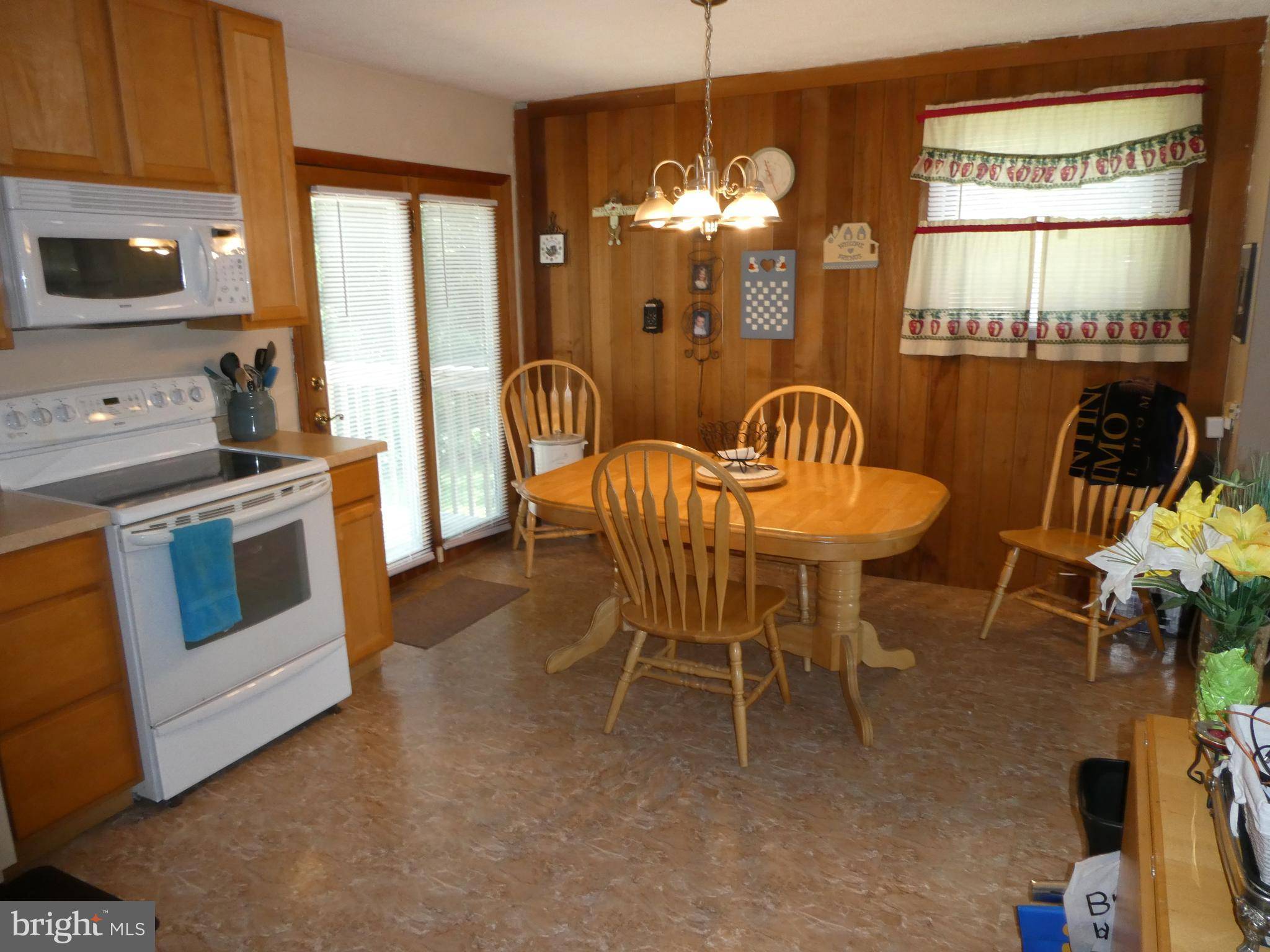 Berlin, NJ 08009,2 PINEVIEW AVE