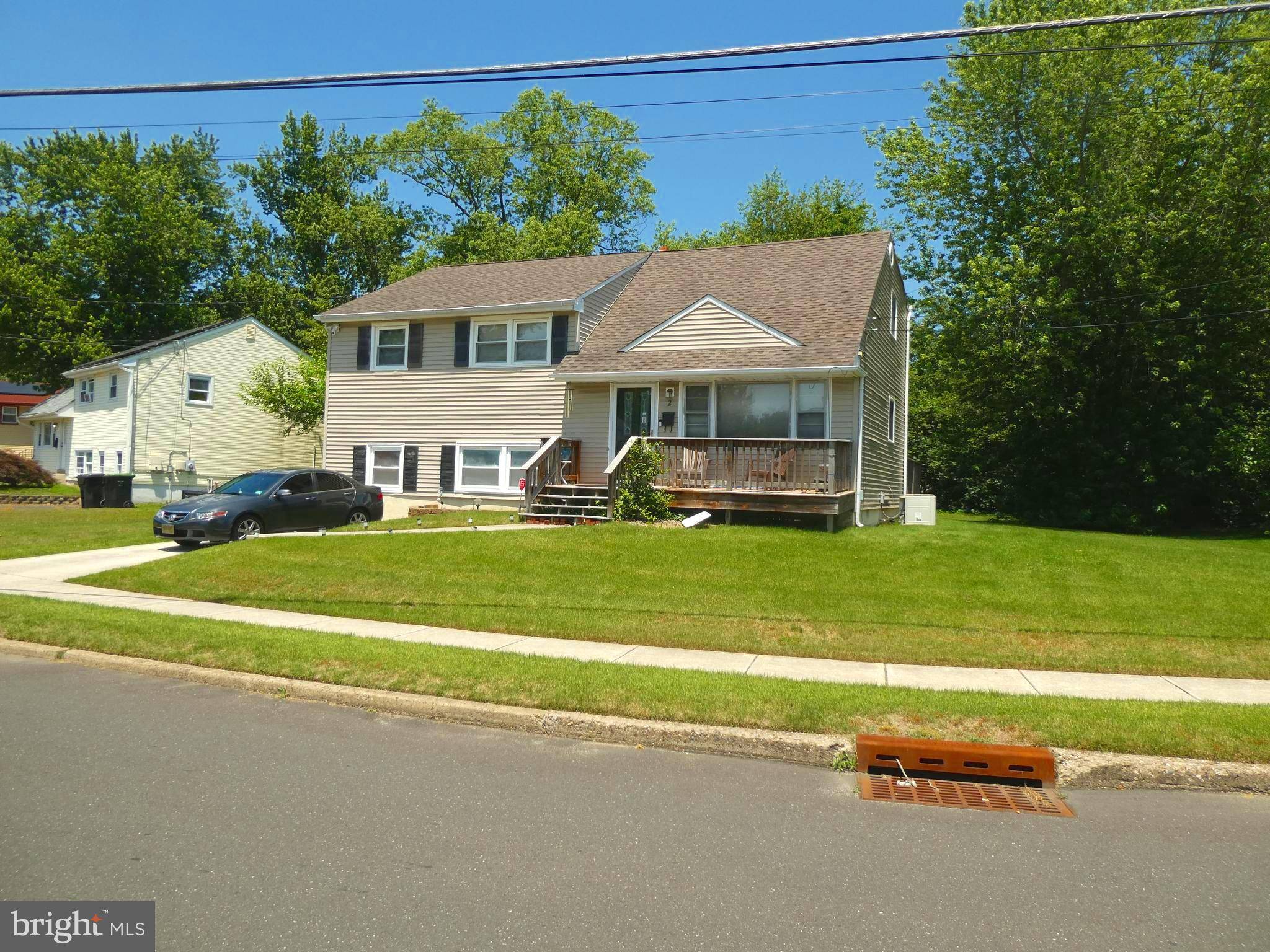 2 PINEVIEW AVE, Berlin, NJ 08009