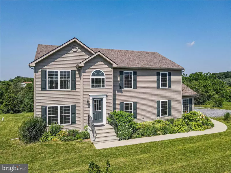 5948 VALLEY VIEW CT, Slatington, PA 18080