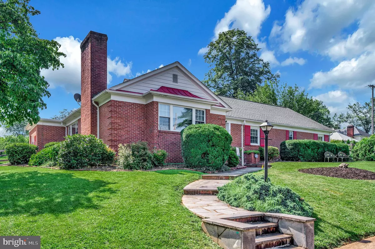 Culpeper, VA 22701,503 MACOY AVE