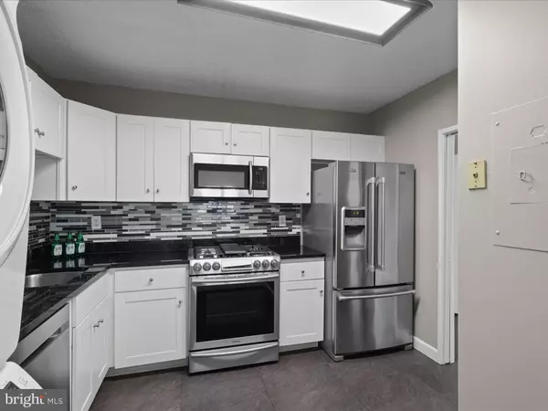 Falls Church, VA 22041,3701 S GEORGE MASON DR #901N