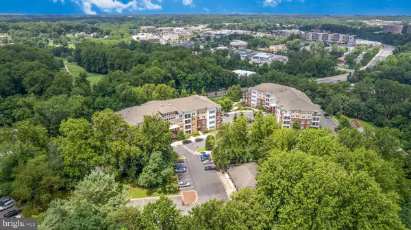 Fairfax, VA 22031,9450 SILVER KING CT #204