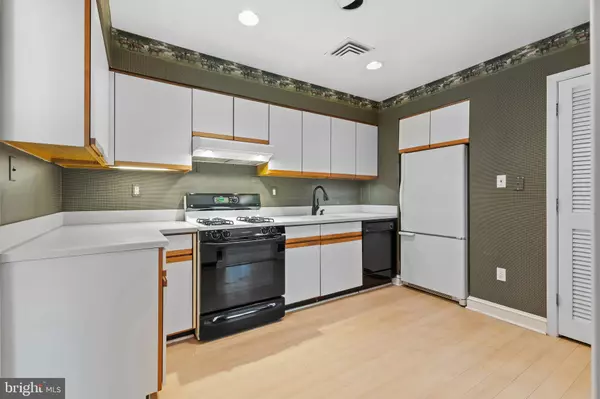 Alexandria, VA 22312,6308 HAWAII CT