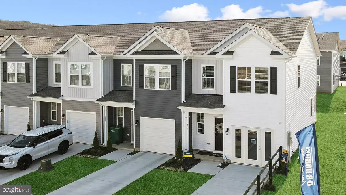 Luray, VA 22835,115 RAE CT
