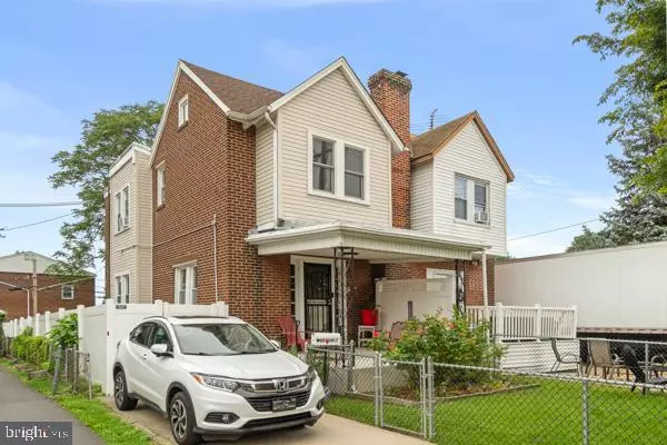 Philadelphia, PA 19111,825 RHAWN ST