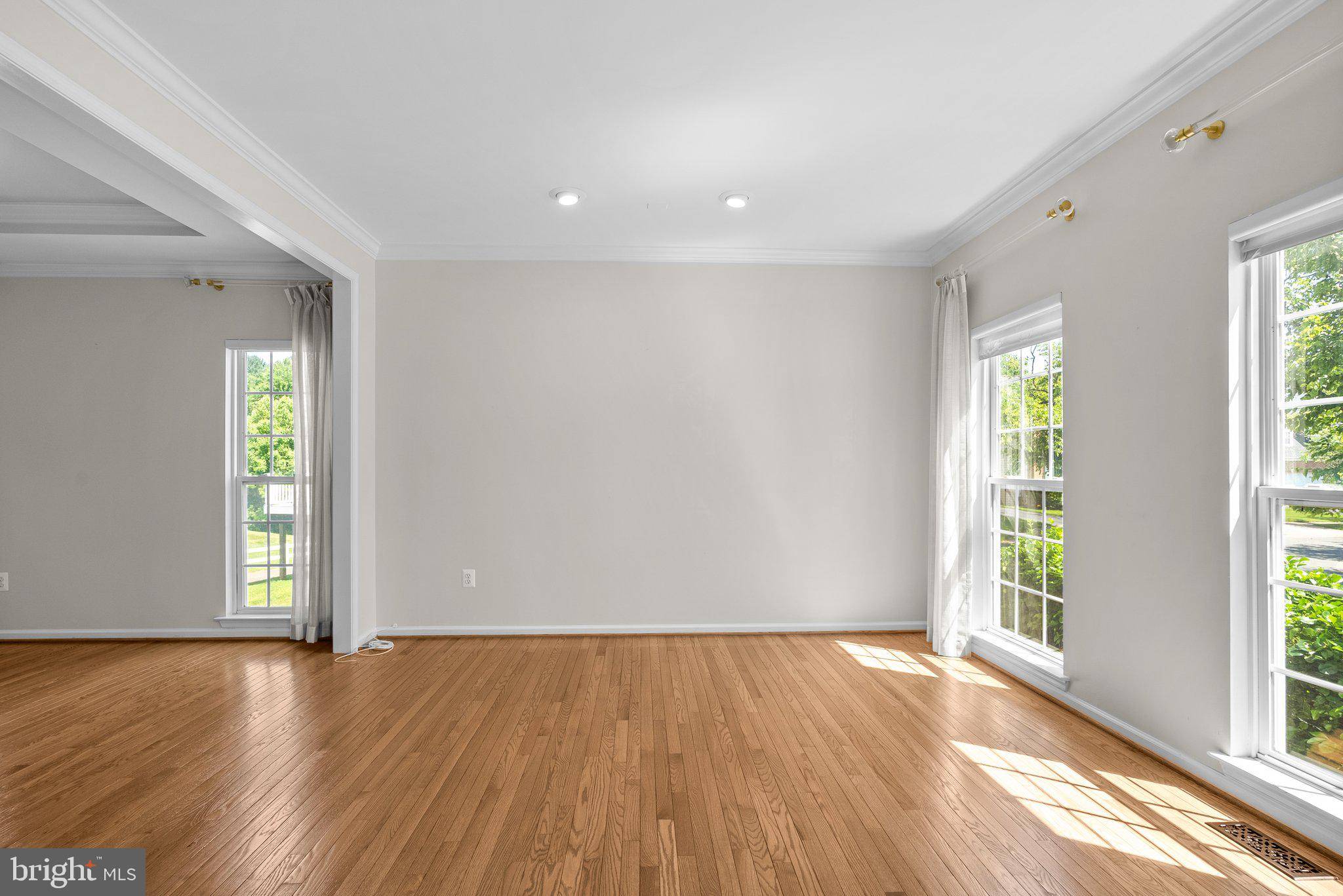 Gaithersburg, MD 20878,310 TANNERY DR