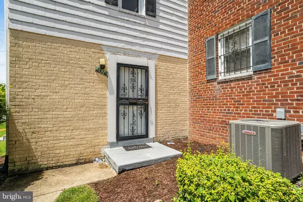 Temple Hills, MD 20748,2510 IVERSON ST #2510