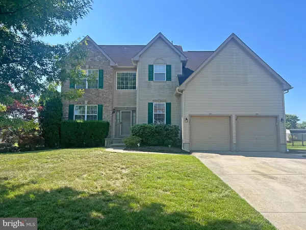 102 SWEET BAY AVE, Sicklerville, NJ 08081