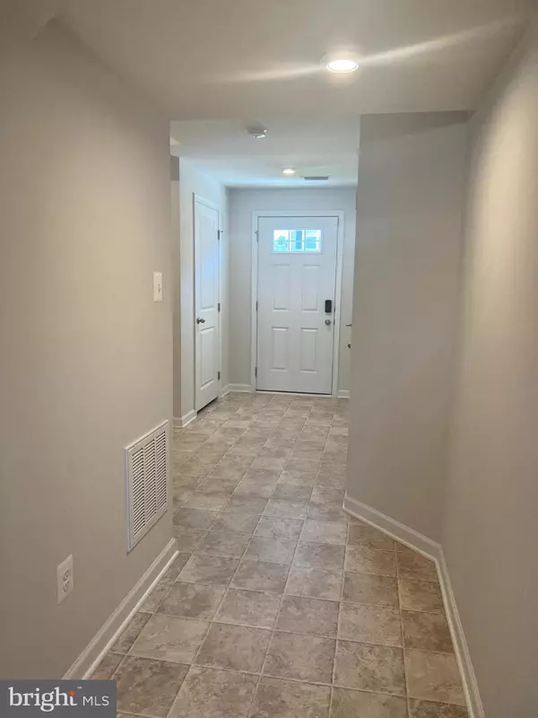 Ruther Glen, VA 22546,7227 SENATE WAY