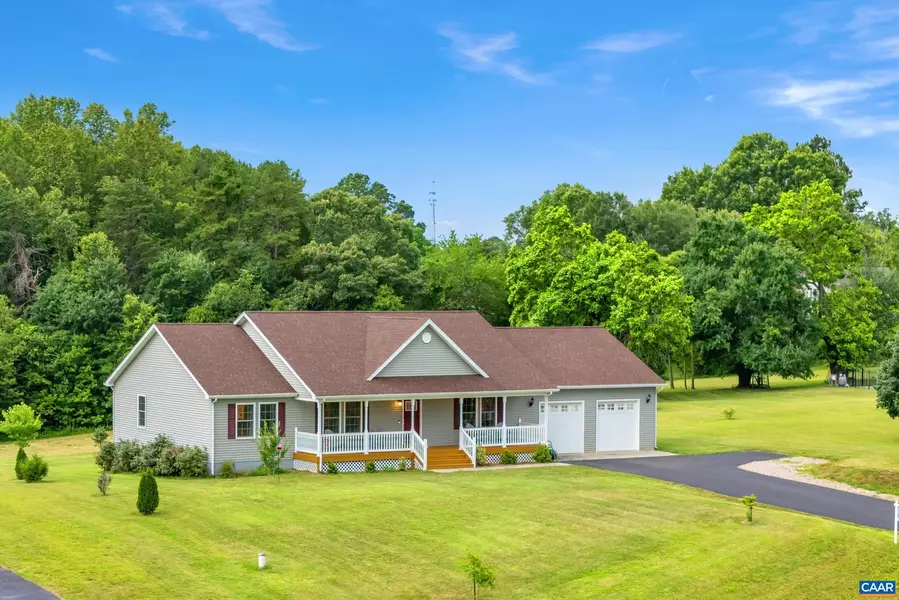 72 LANCASTER CT, Louisa, VA 23093