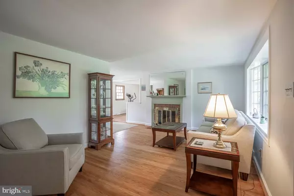 Hatboro, PA 19040,56 MEADOWBROOK AVE